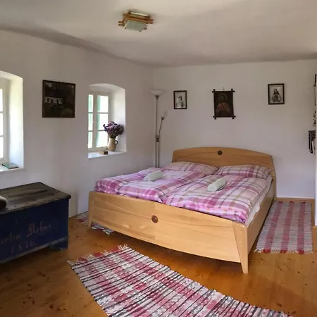 Guest house Erdosmecskei Svab Vendeghazak Es Jurtaszallas