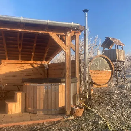 Erdosmecskei Svab Vendeghazak Es Jurtaszallas Guest house Erdosmecske