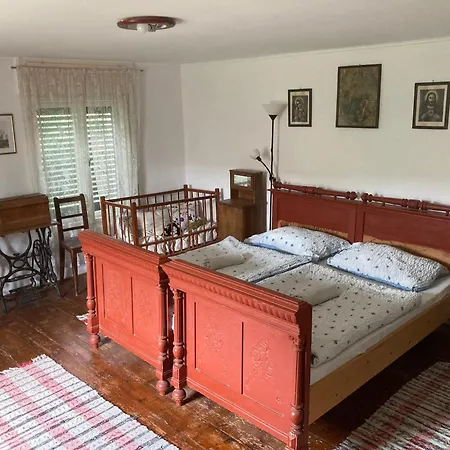 Erdosmecskei Svab Vendeghazak Es Jurtaszallas Gasthof 3*