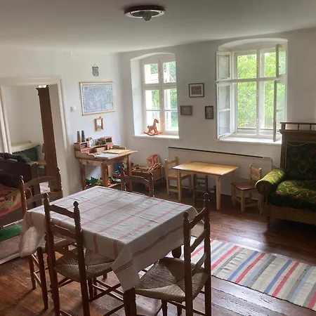 Erdosmecskei Svab Vendeghazak Es Jurtaszallas Erdosmecske