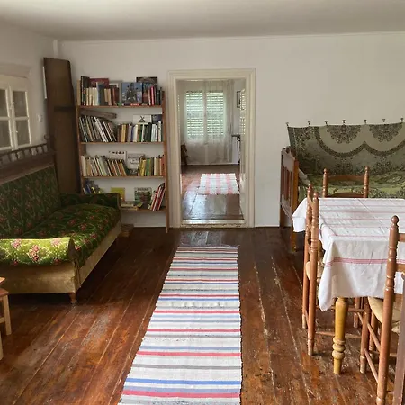 Gasthof Erdosmecskei Svab Vendeghazak Es Jurtaszallas