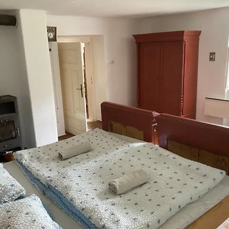 Erdosmecskei Svab Vendeghazak Es Jurtaszallas Gasthof Erdosmecske