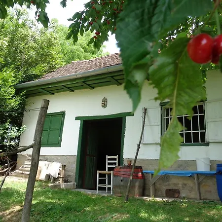 Erdősmecskei Sváb és Jurtaszállás
