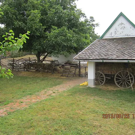 Erdosmecskei Svab Vendeghazak Es Jurtaszallas Erdosmecske