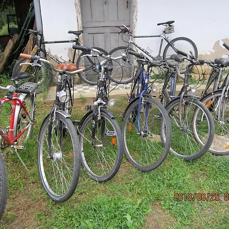 Gasthof Erdosmecskei Svab Vendeghazak Es Jurtaszallas