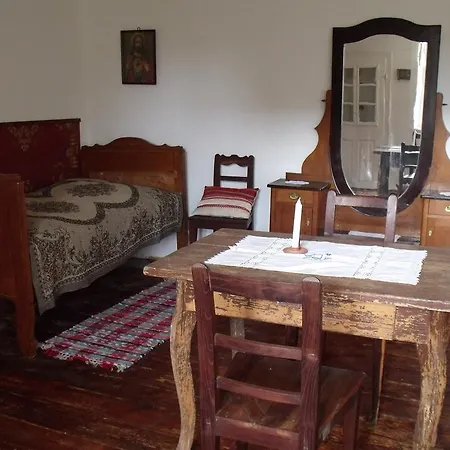 Guest house Erdosmecskei Svab Vendeghazak Es Jurtaszallas Erdosmecske