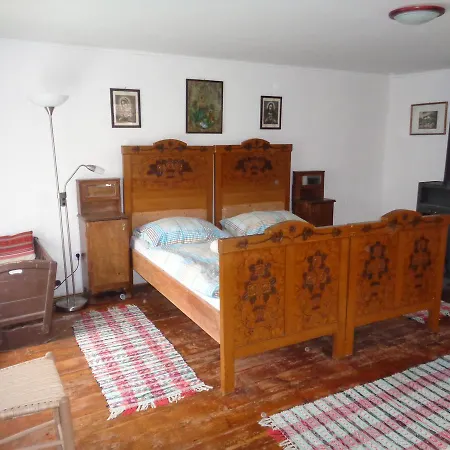 Erdosmecskei Svab Vendeghazak Es Jurtaszallas Guest house