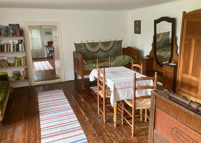 Erdosmecskei Svab Vendeghazak Es Jurtaszallas 3*